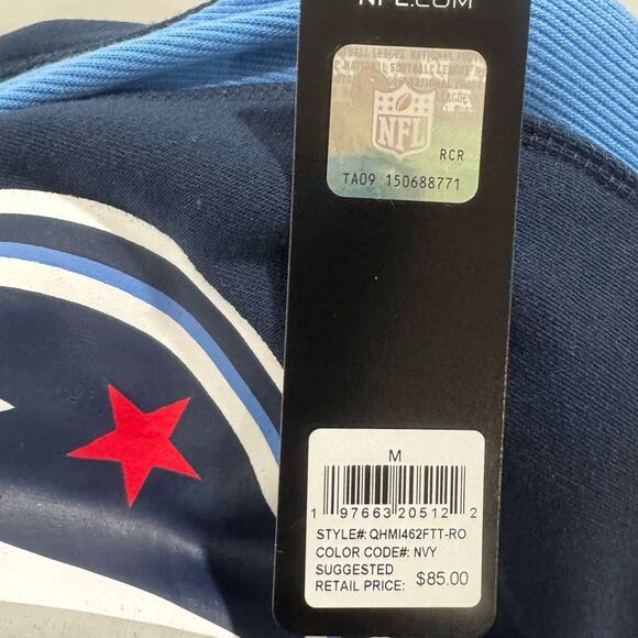 NFL Men’s Tennessee Titans logo graphic new era hoodie size medium NWT - Picture 8 of 8